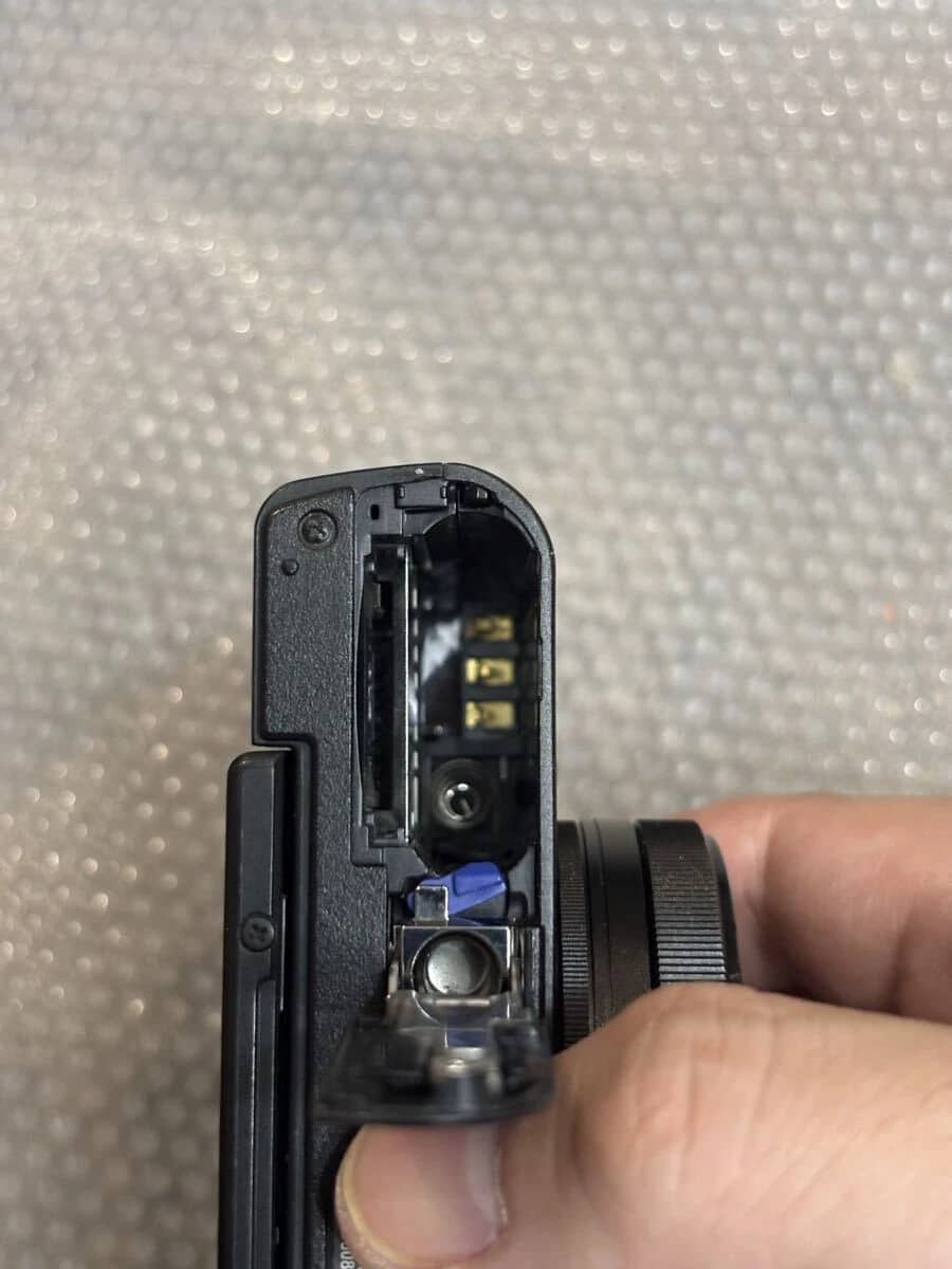 Sony Cyber-shot DSC-RX100 III Digital Cameras Black Used - Good Body Only