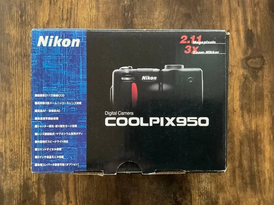 Nikon COOLPIX 950 Digital Cameras Black Used - Good Body Only