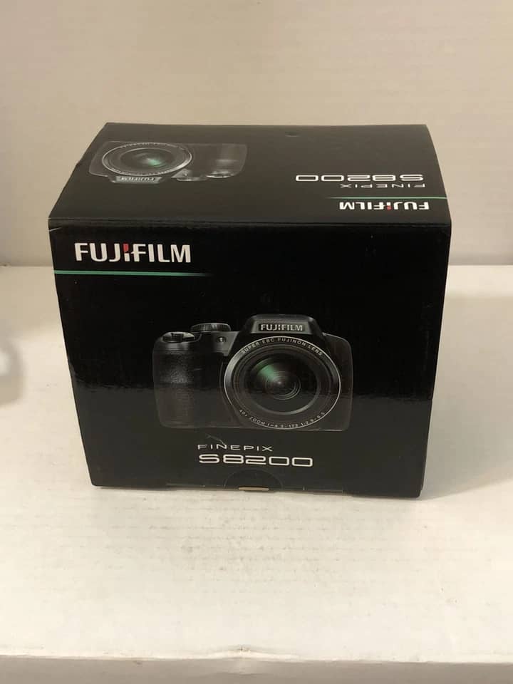 Fujifilm FinePix S8200 Digital Cameras Black New Body Only