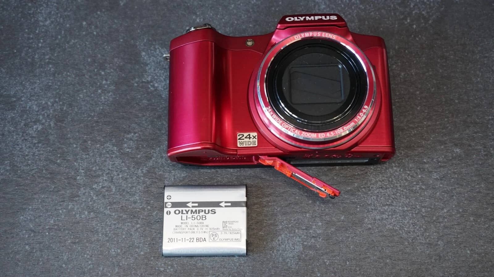 Olympus sz-14 Digital Cameras Silver New Body Only