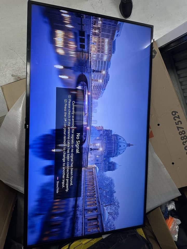 LG UQ7590PUB TVs