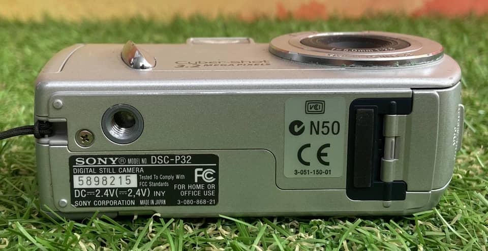 Sony DSCP32 Digital Cameras Silver New Body Only
