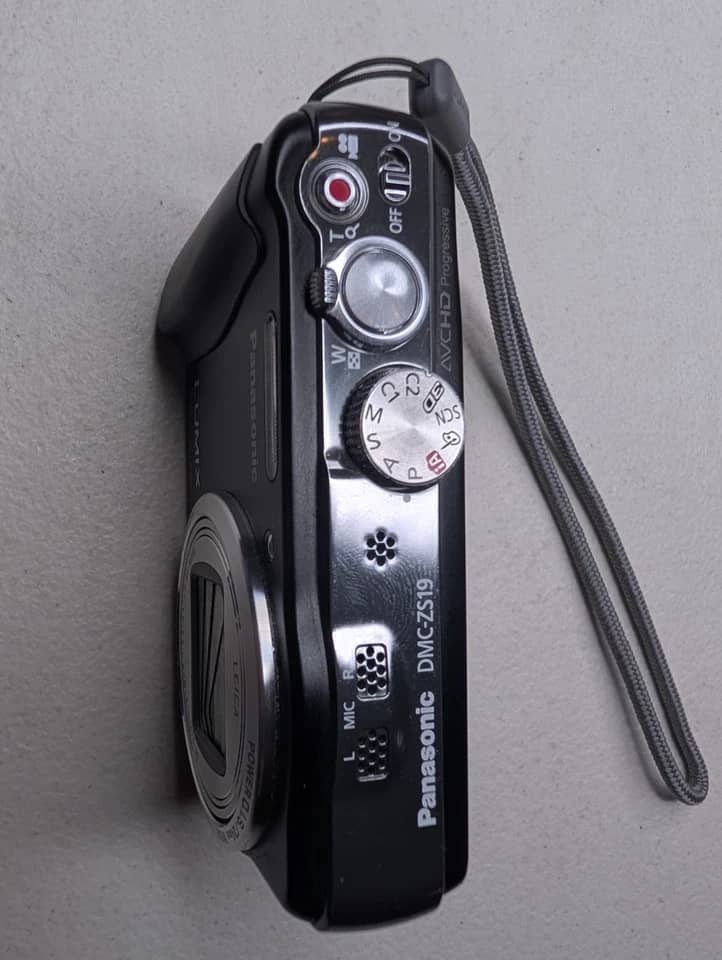 Panasonic LUMIX ZS19 Digital Cameras Black New Body Only