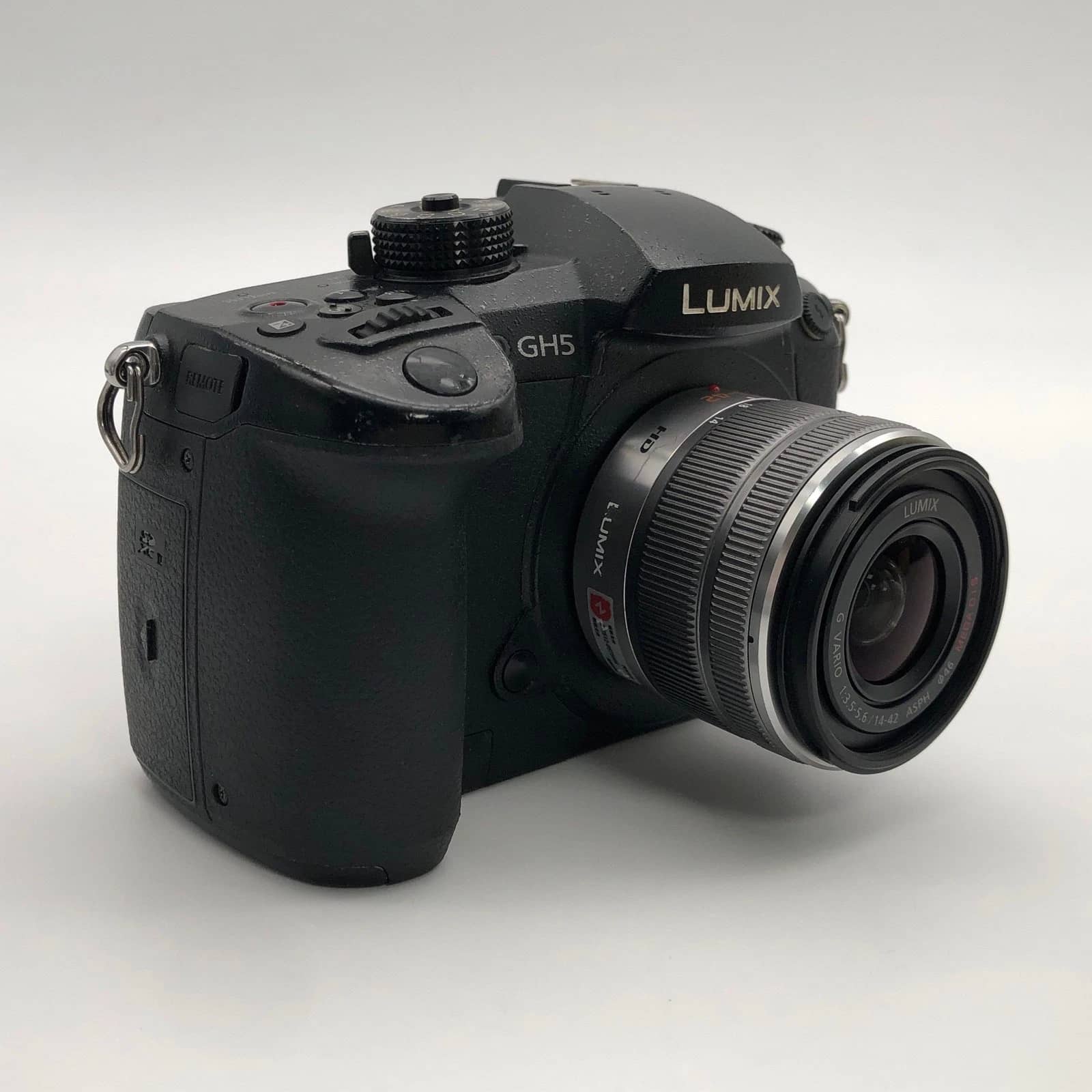 Panasonic LUMIX GH5 Digital Cameras Black New w/ 12-60mm Kit