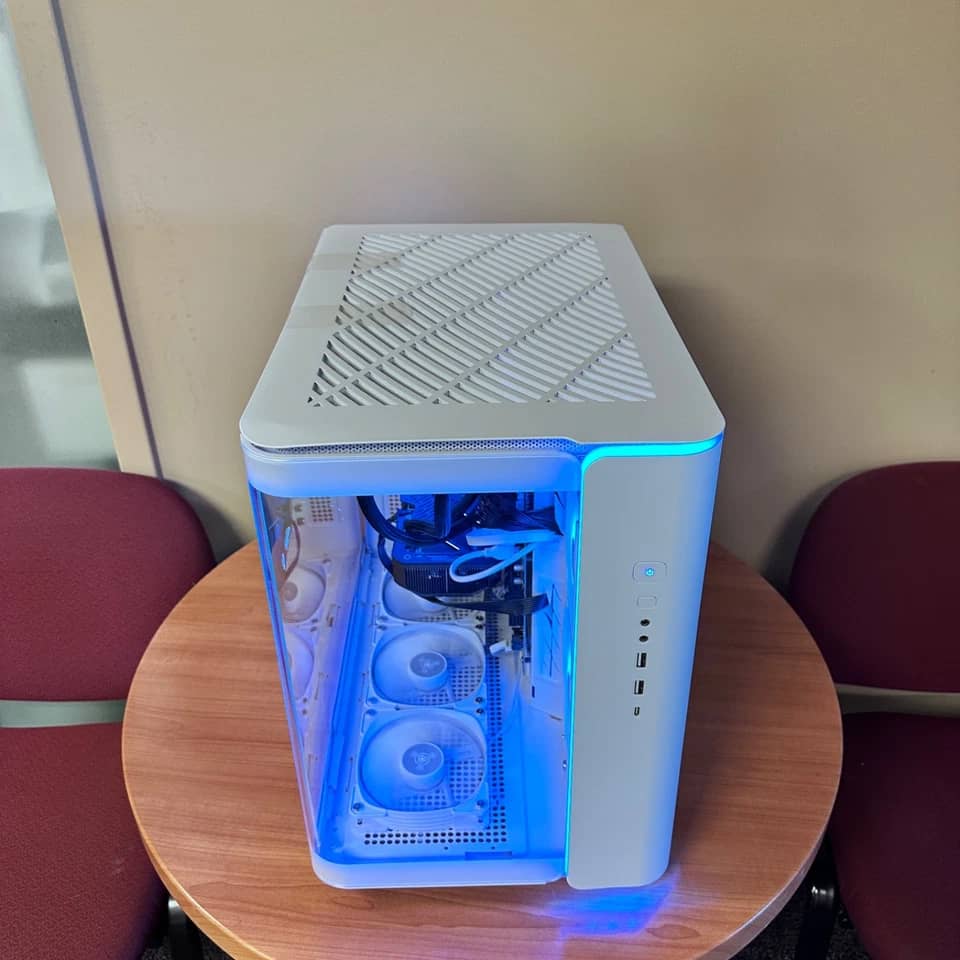 Skytech Gaming King 95 Computers New