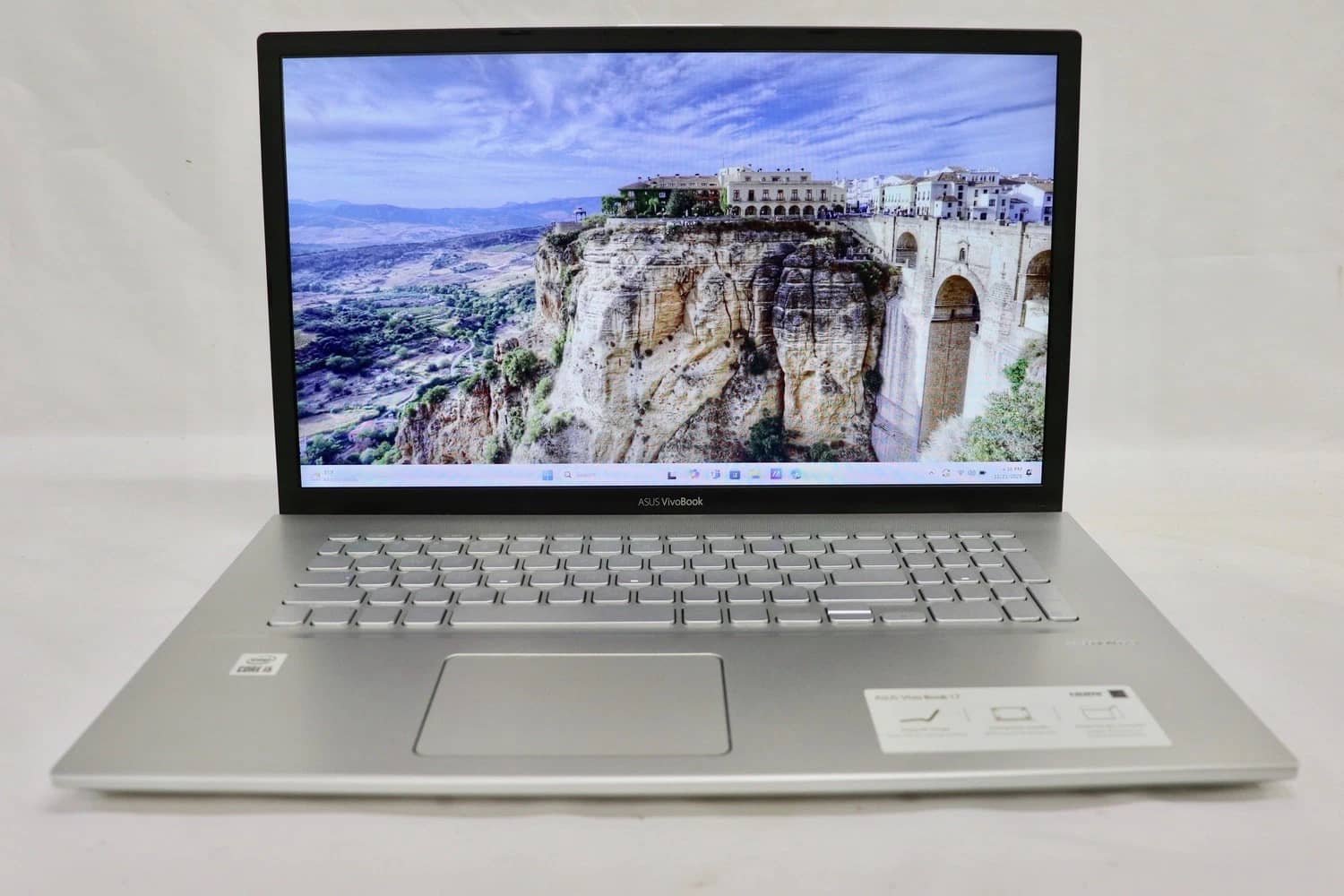 ASUS VivoBook 17 X712J Computers 512GB 12GB Used - Good