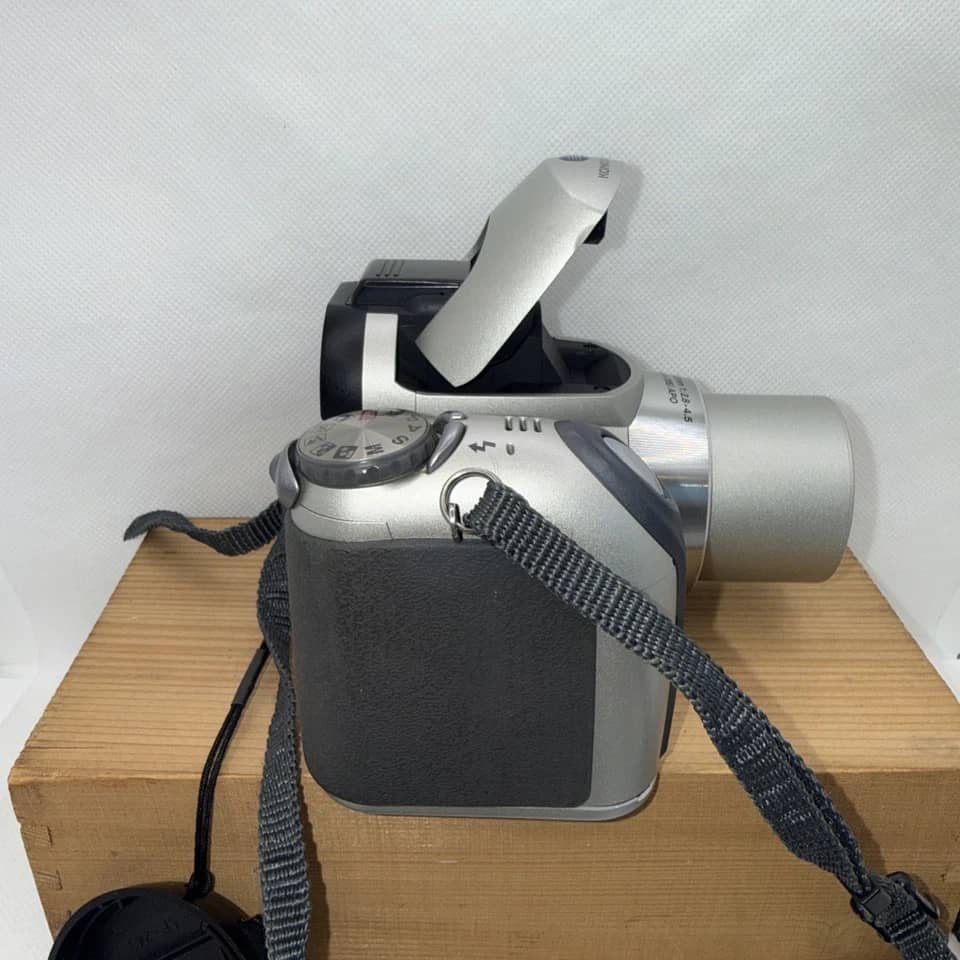 Minolta DiMAGE Z5 Digital Cameras Silver Refurbished - Good