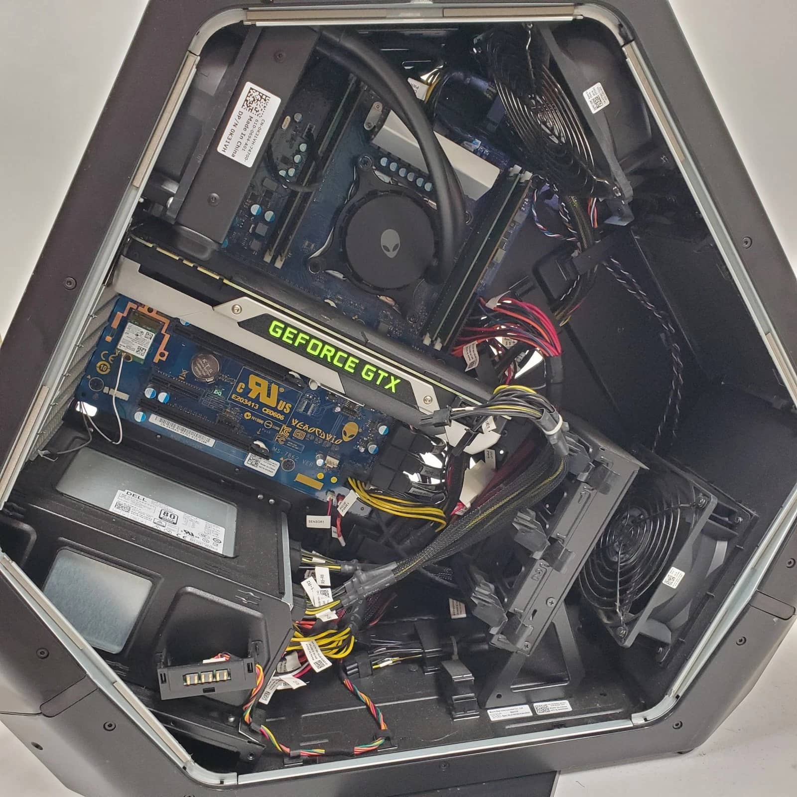 Dell Alienware Area-51 AAT2250 Computers 2TB 32GB New