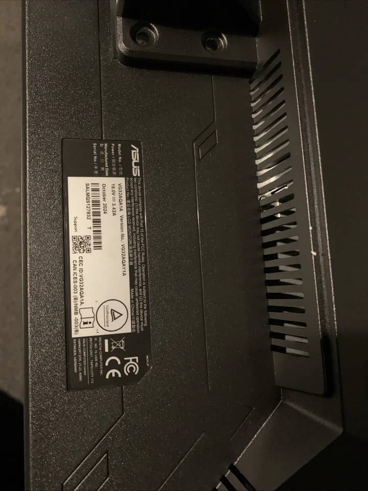 ASUS VG32AQAY1A Monitors