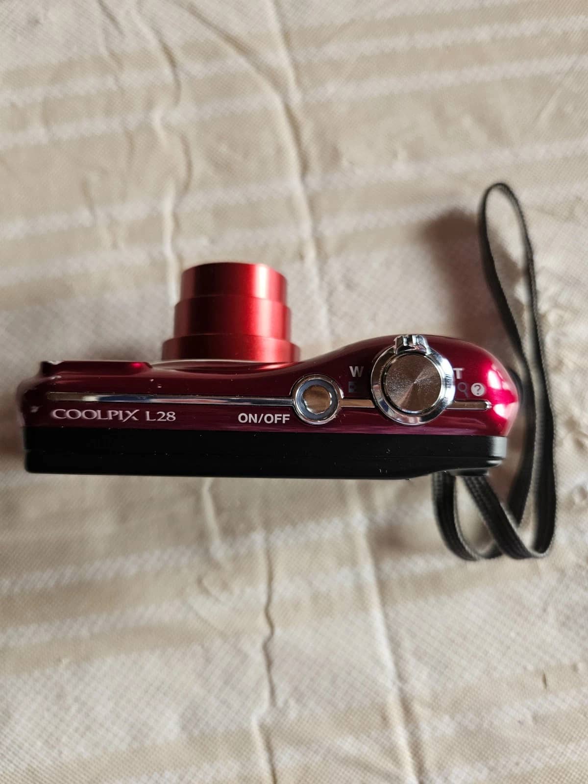 Nikon COOLPIX L28 Digital Cameras Red New Body Only