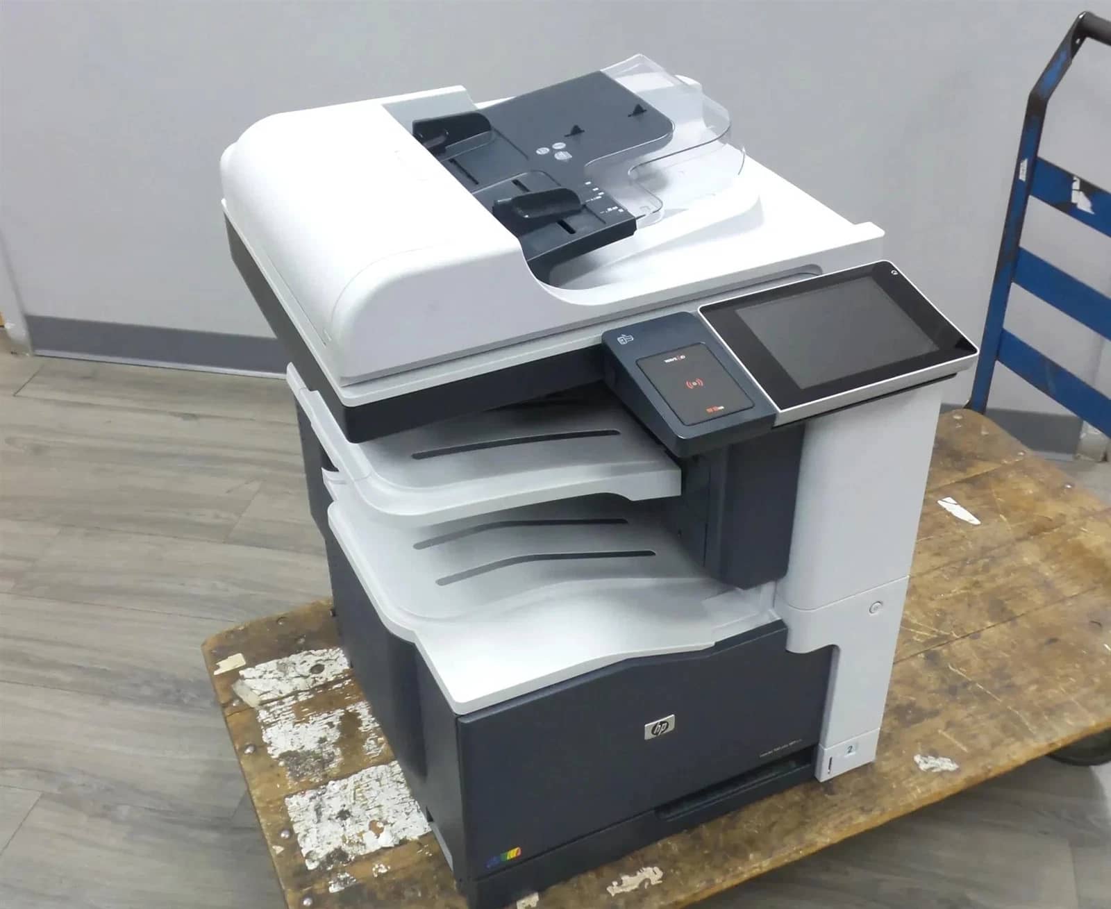 HP CC524A Printers Refurbished - Excellent