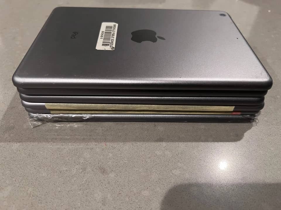 Apple iPad Mini 4 Tablets