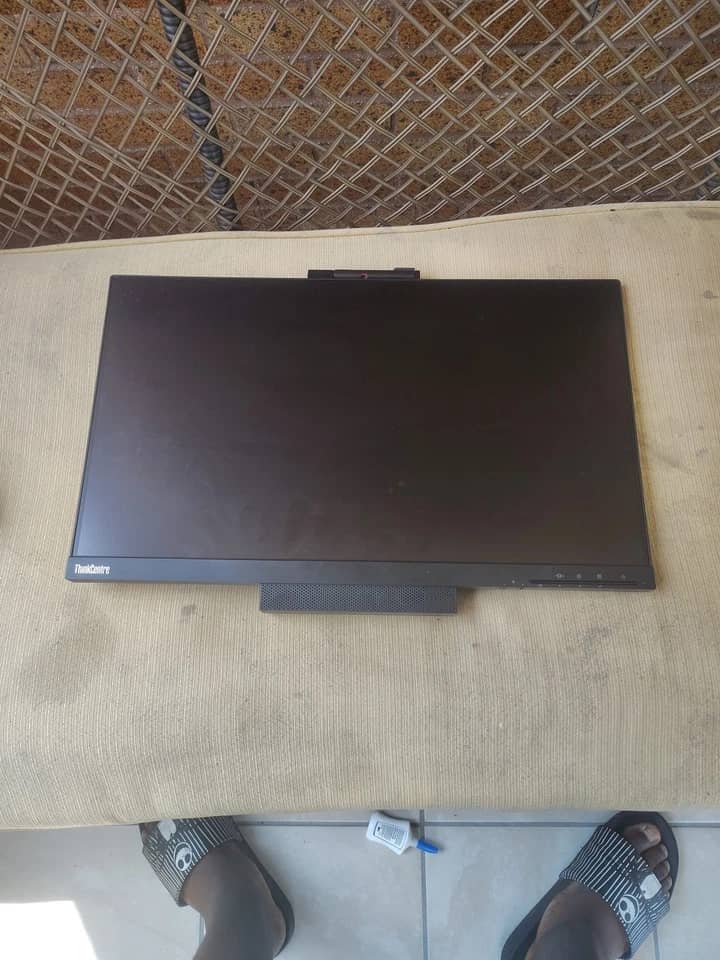 Lenovo T24I-10 Monitors