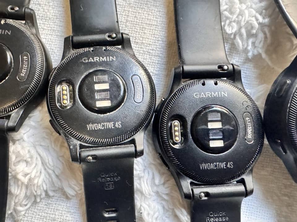 Garmin vivoactive 4S Smartwatches Silver/Gray 40mm New