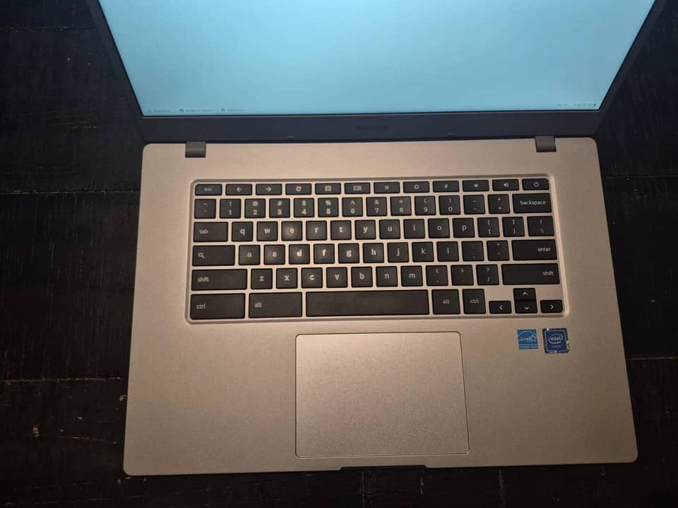 Samsung Galaxy Chromebook Computers