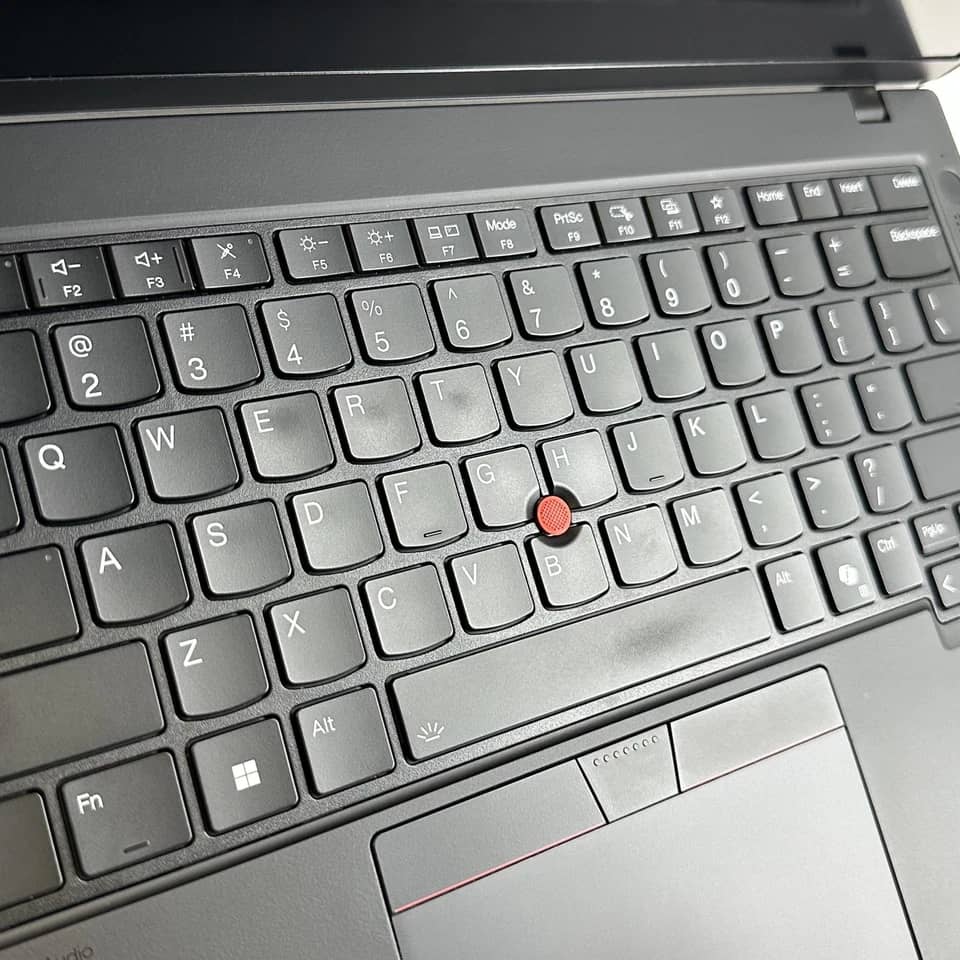 Lenovo ThinkPad P14s Gen 5 Computers