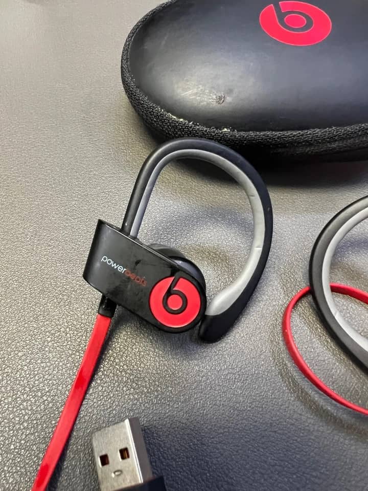 Beats Life Q30 Headphones & Earbuds 