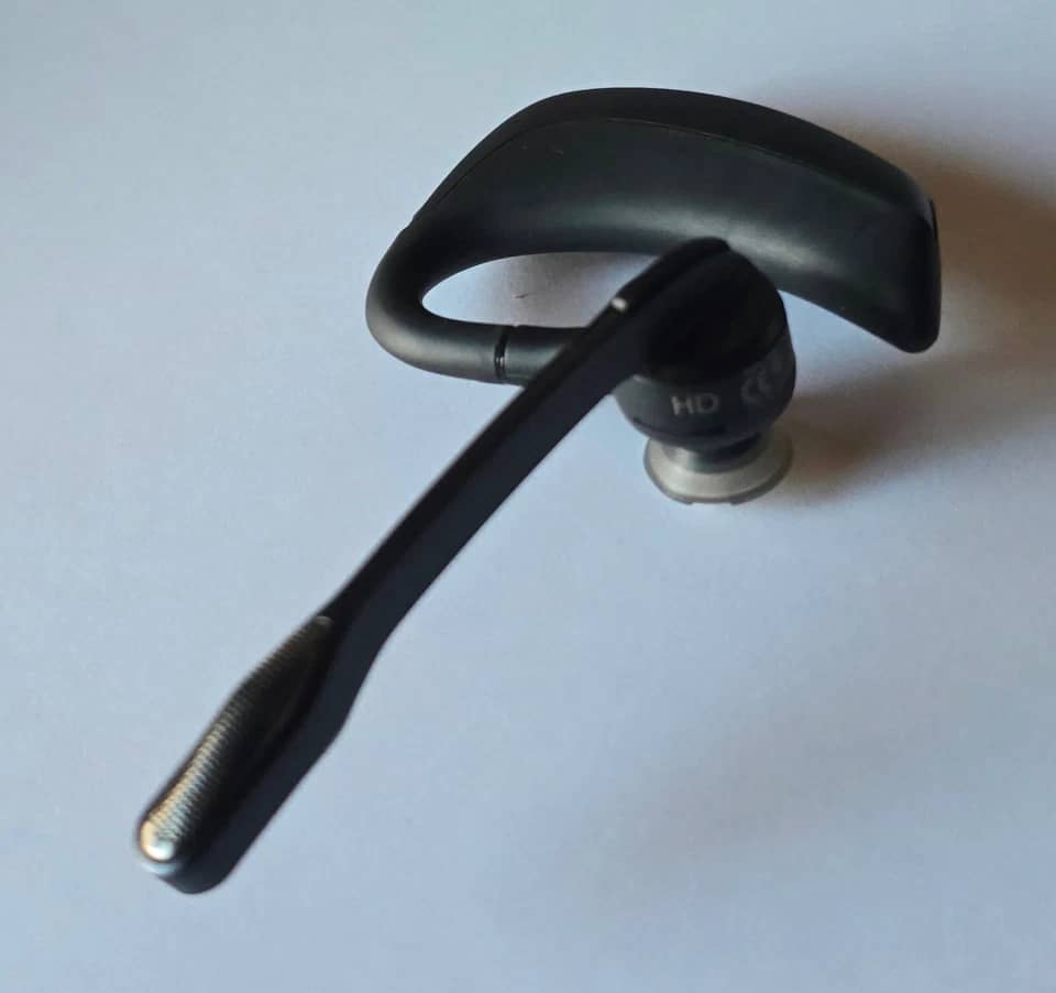 Plantronics Voyager PRO Headphones & Earbuds Black New