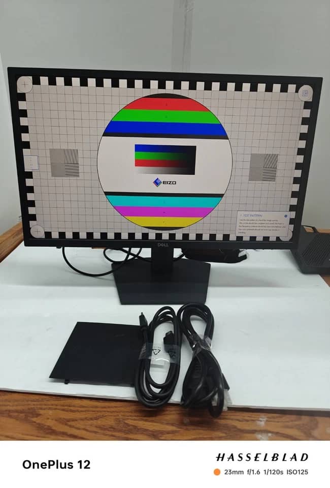 Dell SE2425H Monitors