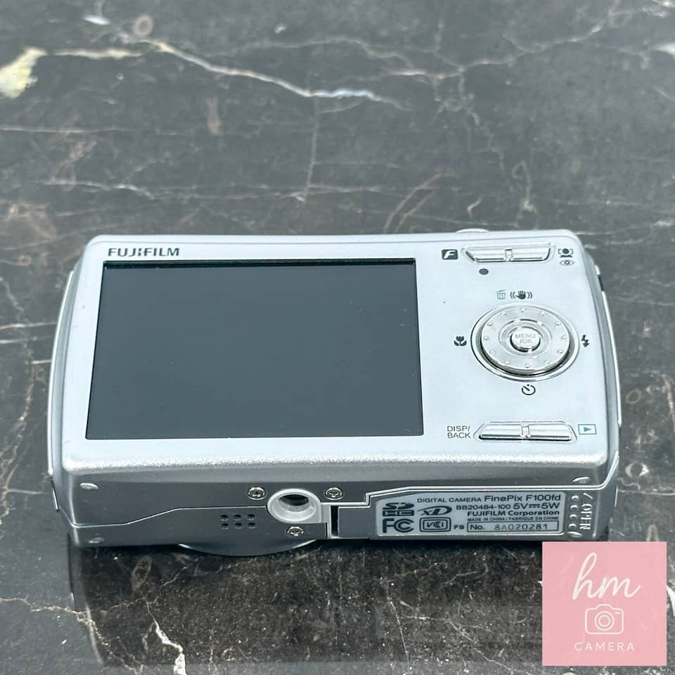 Fujifilm DiMAGE F100 Digital Cameras