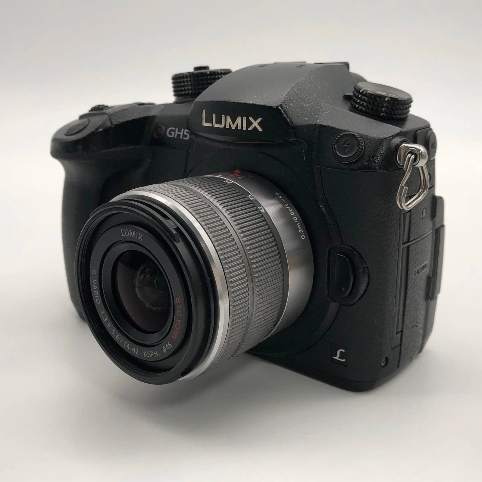 Panasonic LUMIX GH5 Digital Cameras Black New w/ 12-60mm Kit