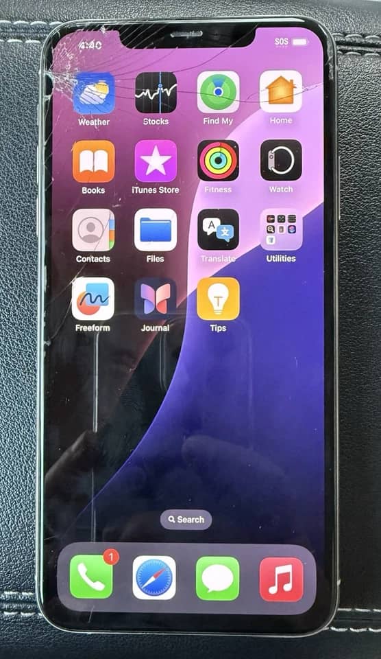 Apple iPhone 11 Pro Max Cell Phones