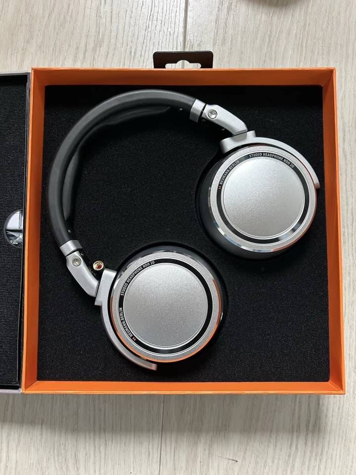 Neumann Studio Headphones & Earbuds 