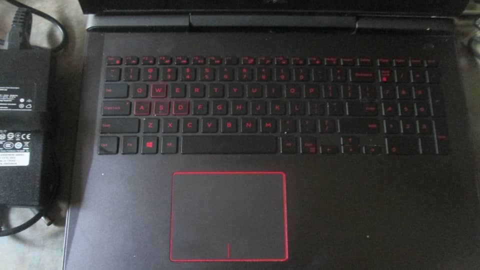 Dell Inspiron 15 7577 Computers