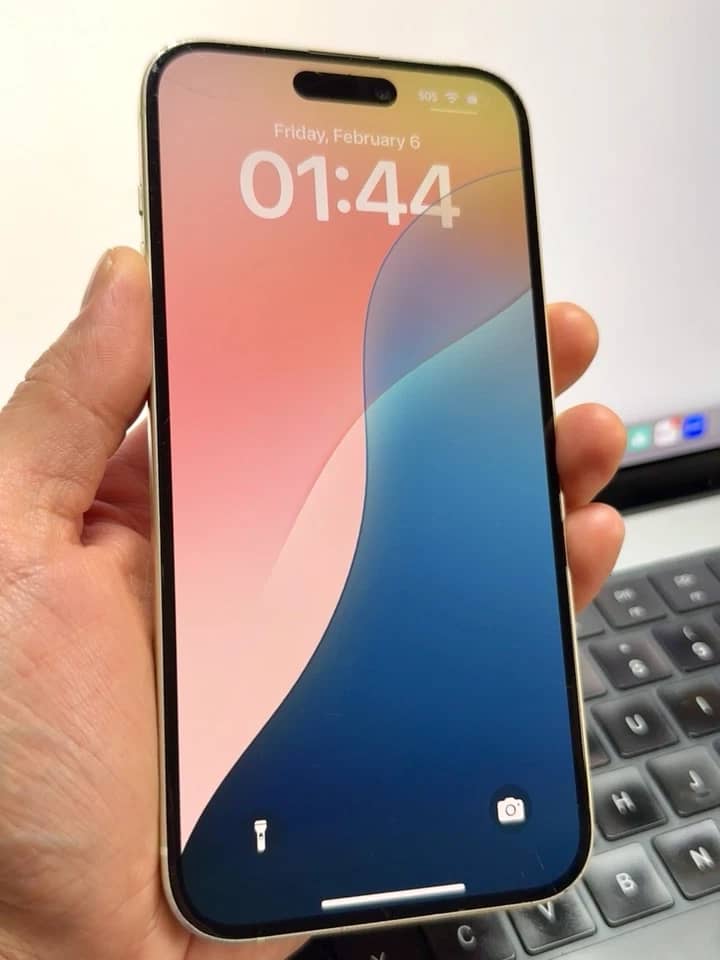 Apple iPhone 15 Plus Cell Phones