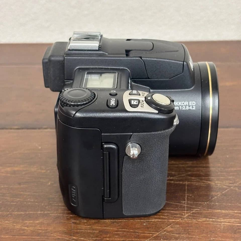 Nikon COOLPIX 5700 Digital Cameras Black New Body Only