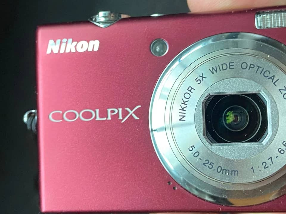 Nikon s570 Digital Cameras Black New Body Only