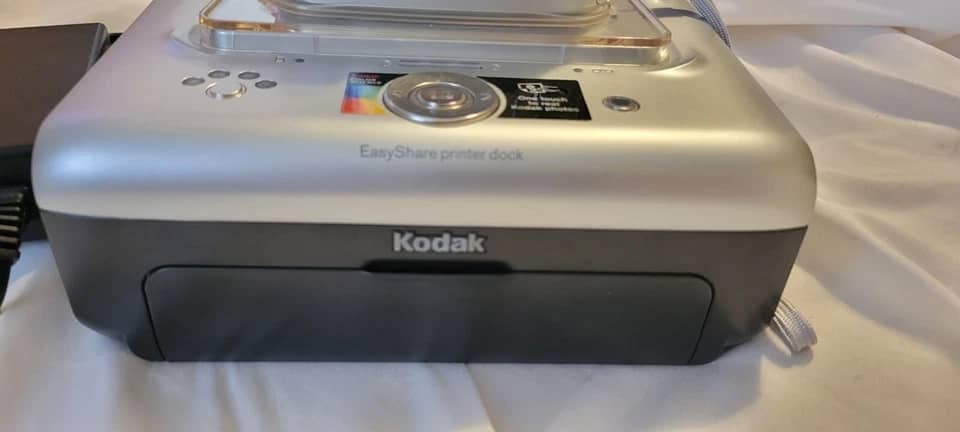 Kodak EasyShare CX7430 Digital Cameras Silver New Body Only