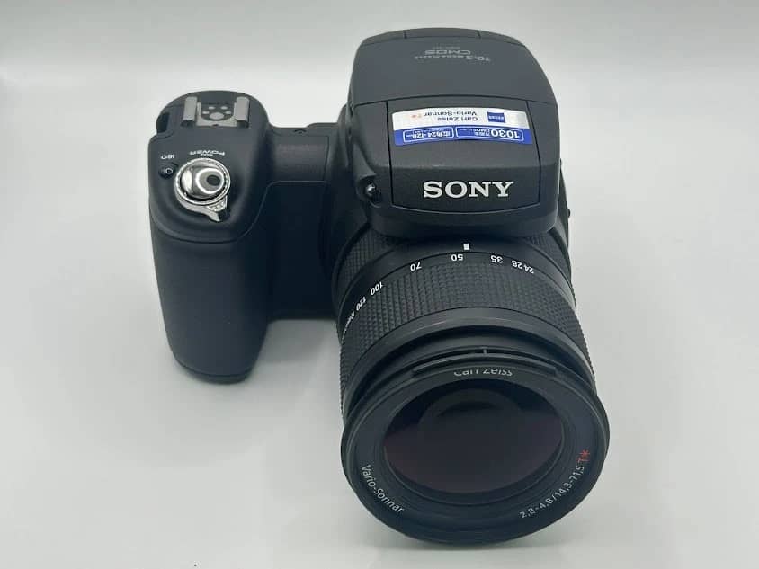 Sony Cyber-shot DSC-R1 Digital Cameras Black Used - Good Body Only