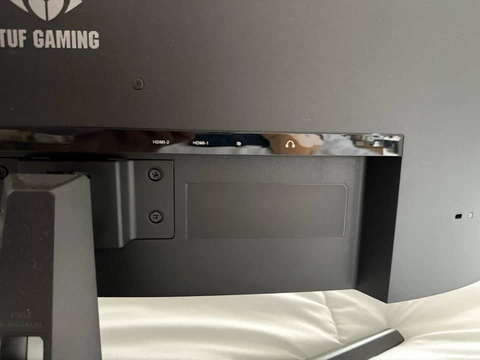 ASUS VG32VQ1B Monitors