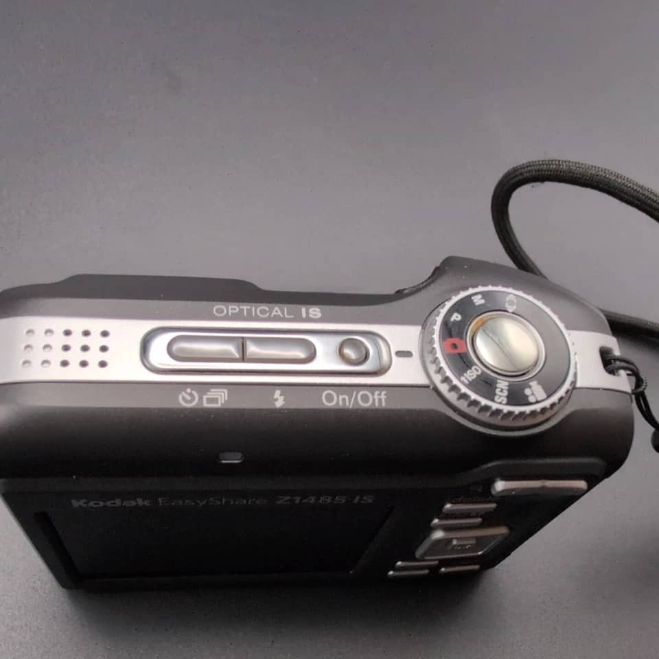 Kodak EasyShare Z1485 IS Digital Cameras Blue Used - Good Body Only