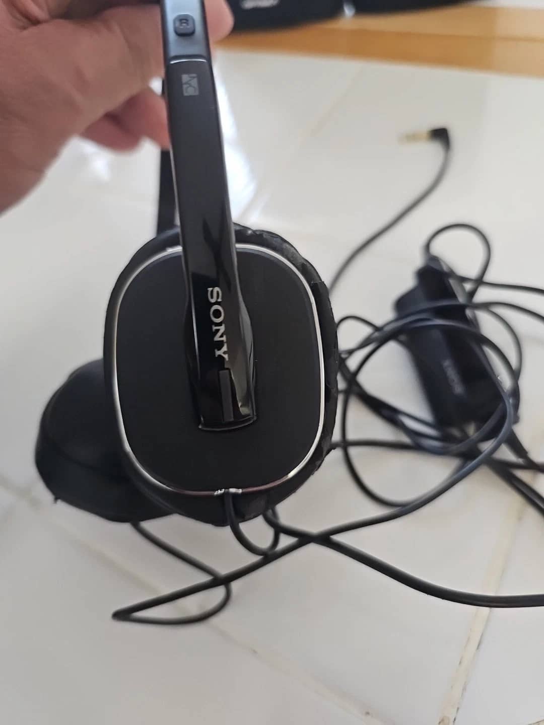 Sony MDR-NC40 Headphones & Earbuds Black New