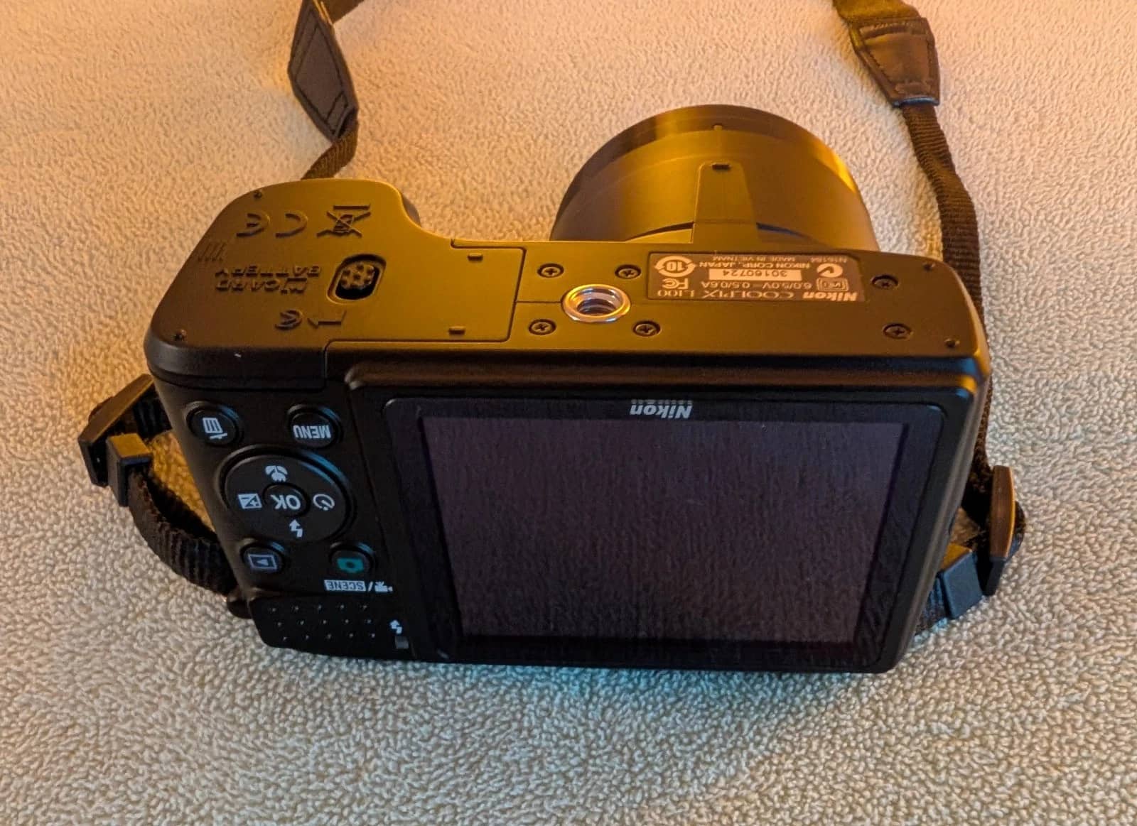 Nikon COOLPIX L100 Digital Cameras Black New Body Only
