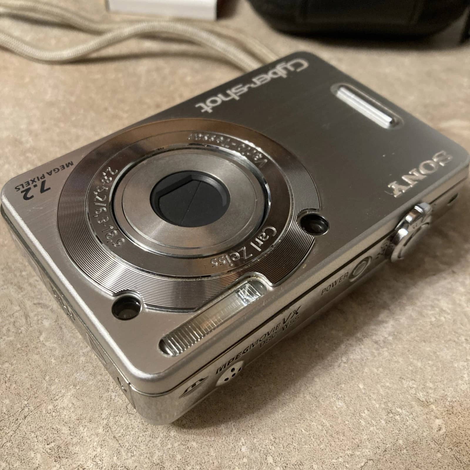 Sony Cyber-shot DSC-W55 Digital Cameras Silver New Body Only