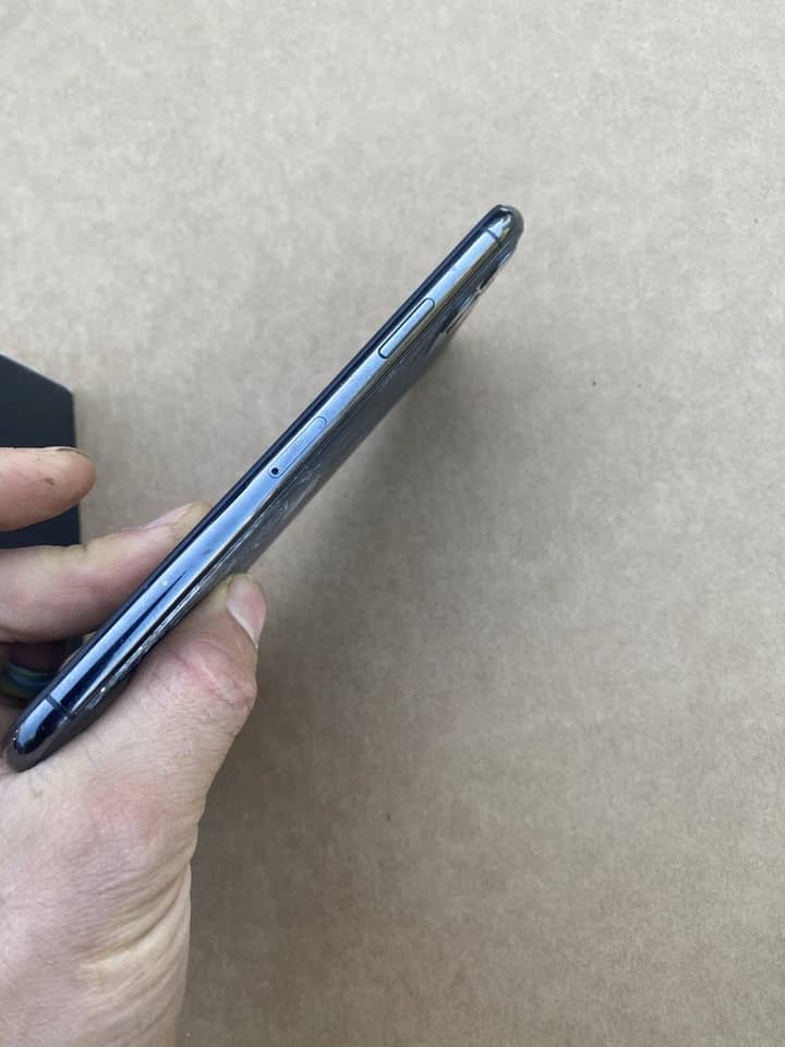 Apple iPhone 11 Pro Max Cell Phones