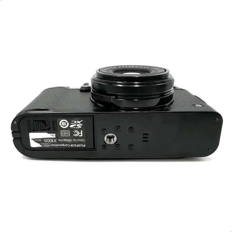 Fujifilm X100S Digital Cameras Black New Body Only
