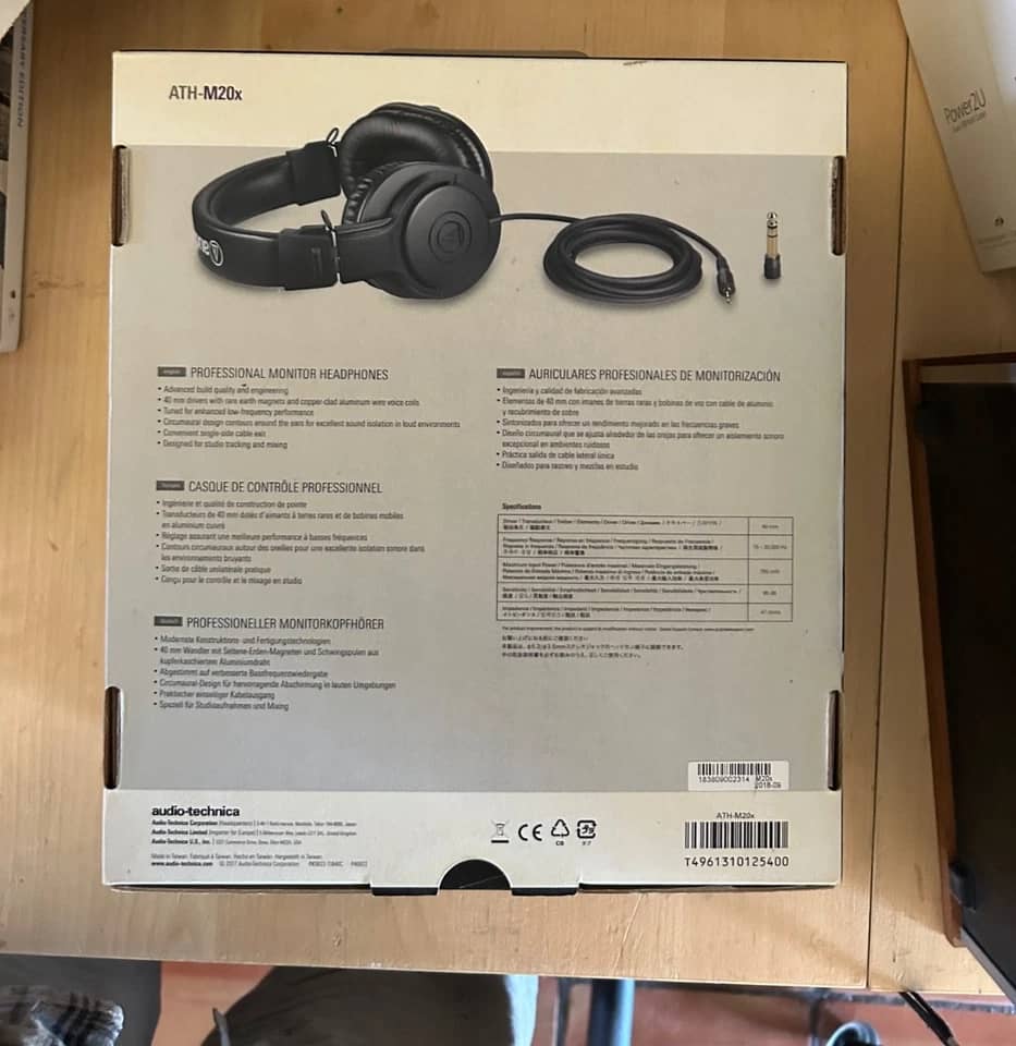 Audio-Technica ATH-M20x Headphones & Earbuds 