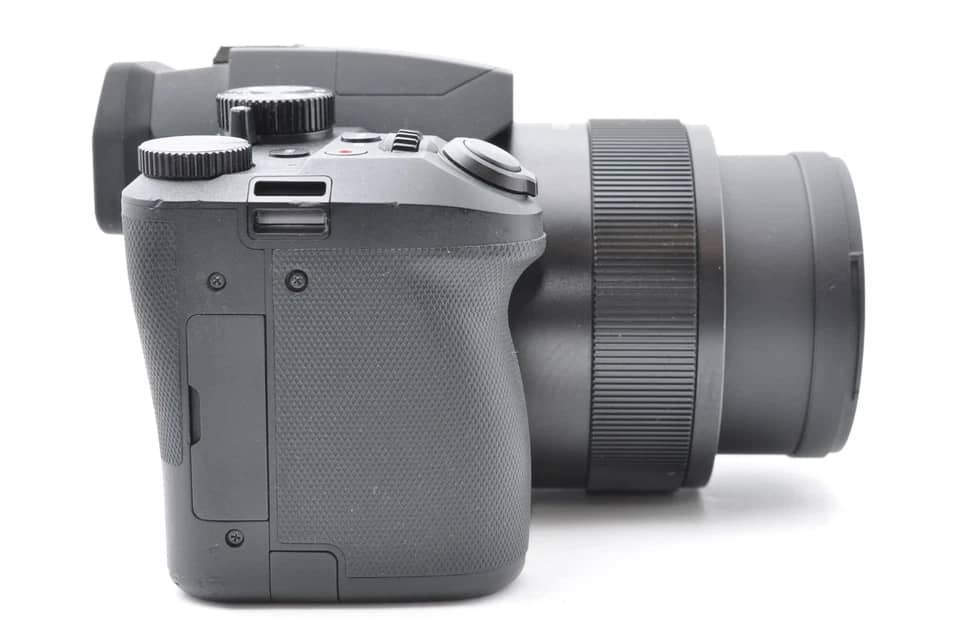Leica V-Lux 5 Digital Cameras