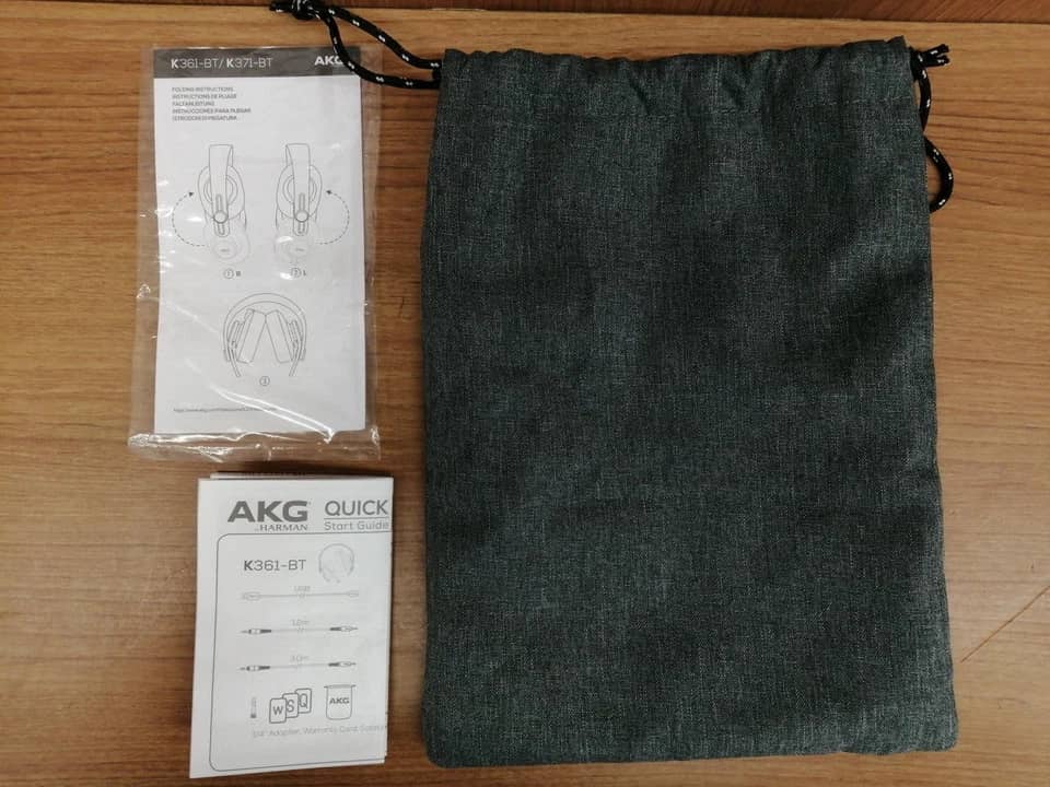 AKG K371 BT Headphones & Earbuds Black New