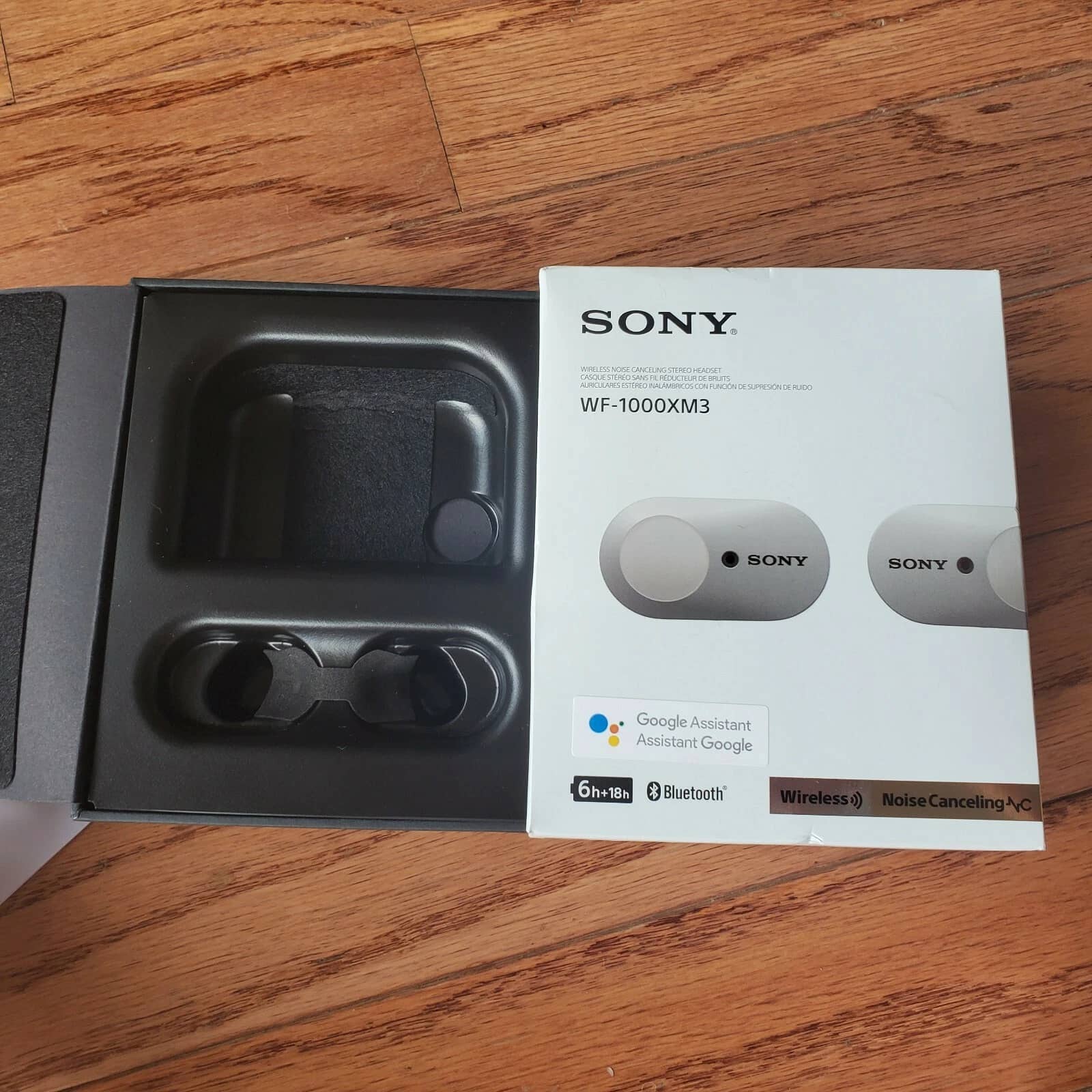 Sony WF1000XM3S.CE7 Headphones & Earbuds Silver Used - Good
