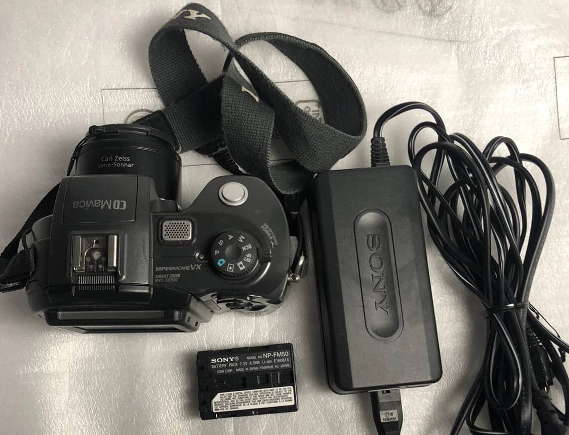 Sony MVC-CD500 Mavica Digital Cameras Black New Body Only