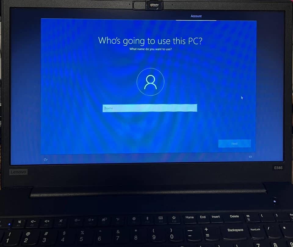 Lenovo ThinkPad E585 Computers