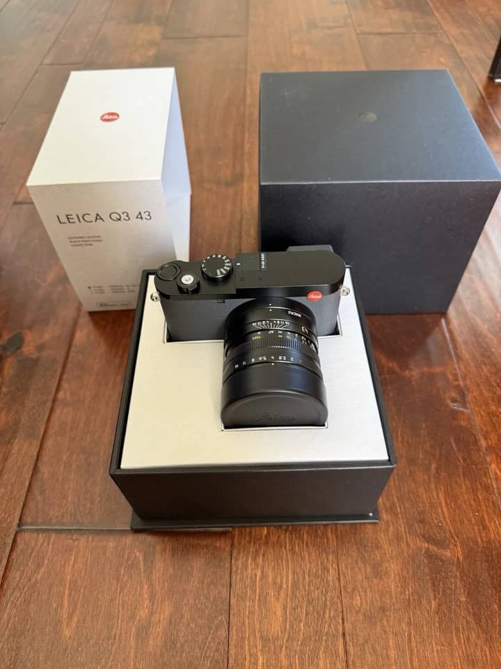 Leica Q3 43 Digital Cameras Black New Body Only