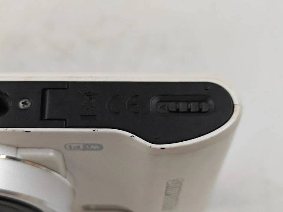 Samsung WB30F Digital Cameras