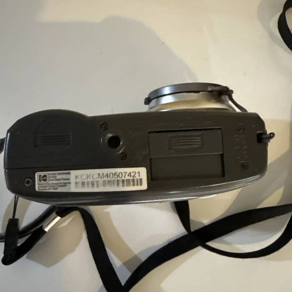 Kodak EasyShare DX4530 Digital Cameras Gray New Body Only