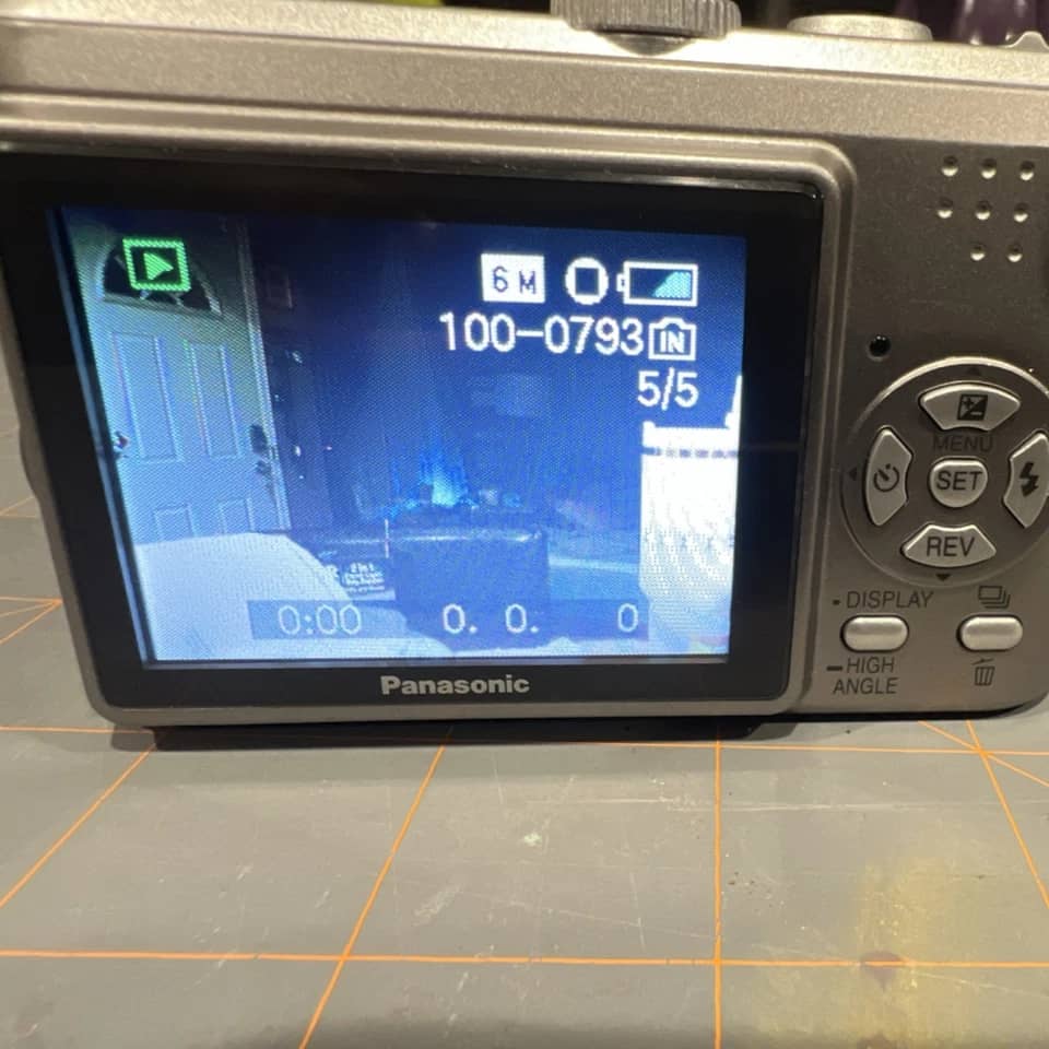 Panasonic DiMAGE Z5 Digital Cameras